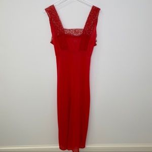 VINTAGE Countess Lace Red Long Nightgown 
Size 36